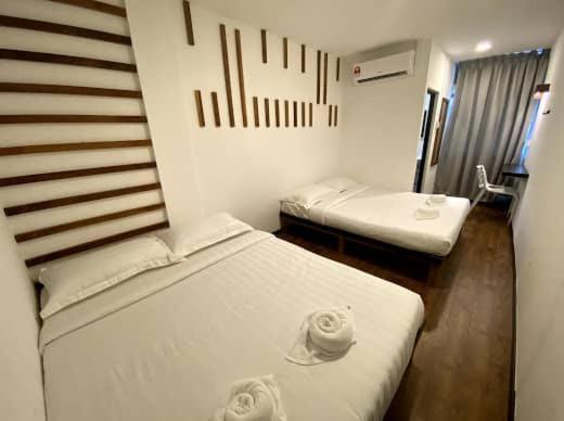 Kuching Hotel Buitenkant foto